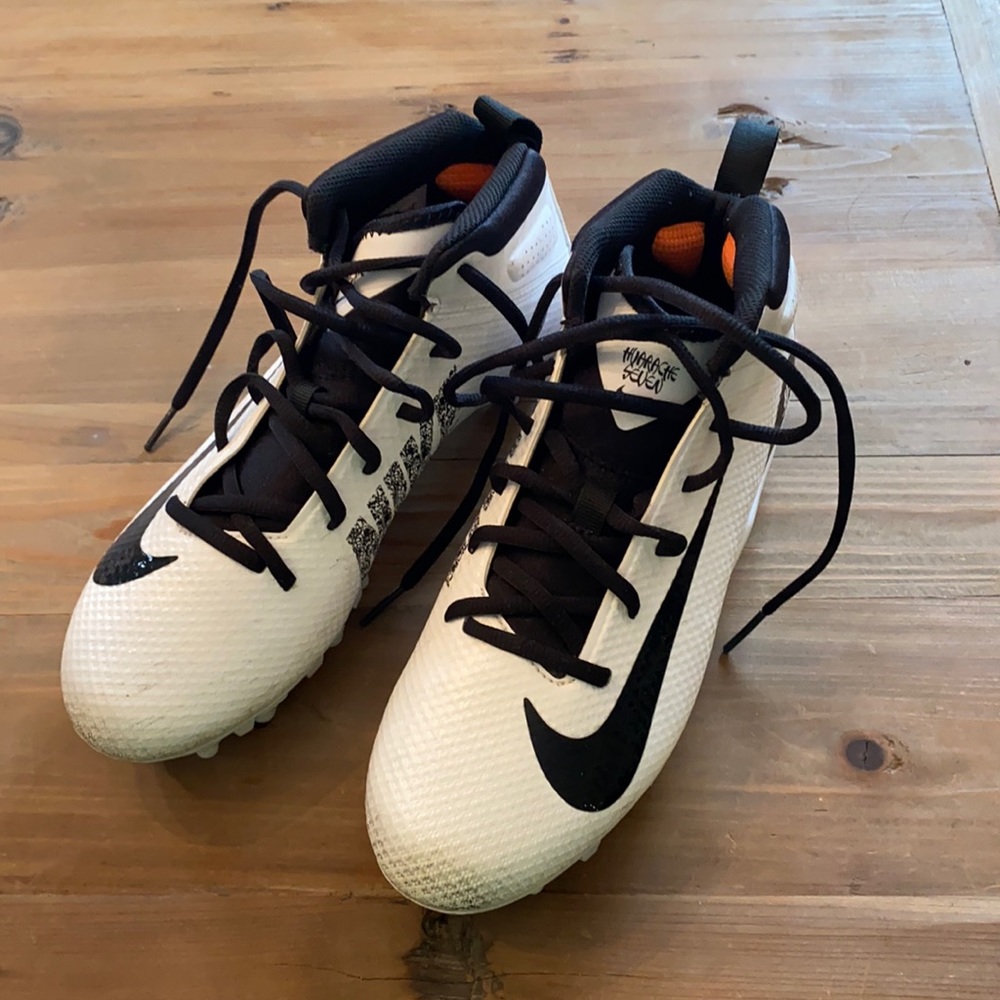 Nike Huarache Sevens Girls Lacrosse Cleat